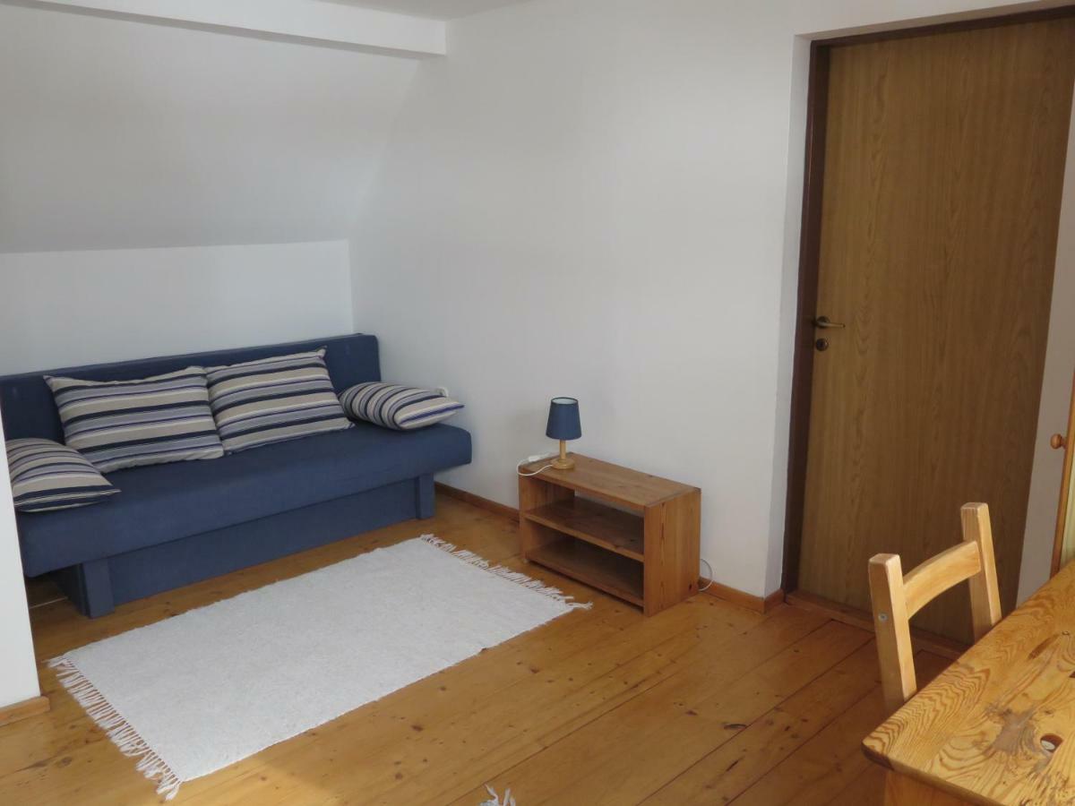 Zubrovica Guest House เตลการ์ต ภายนอก รูปภาพ